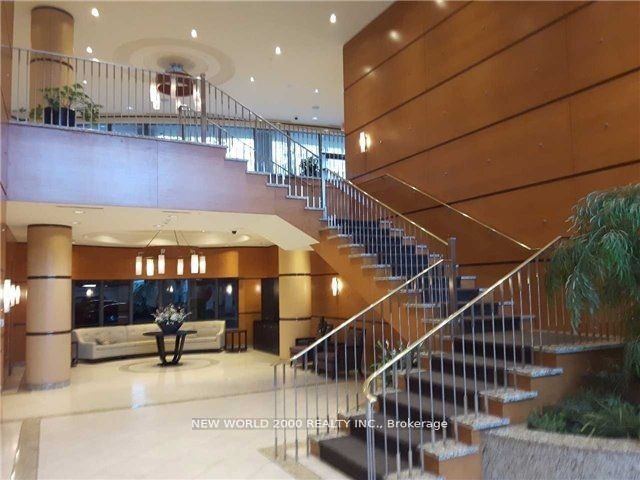 25 Viking Lane 351, Toronto, ON M9B 0A1 photo 2