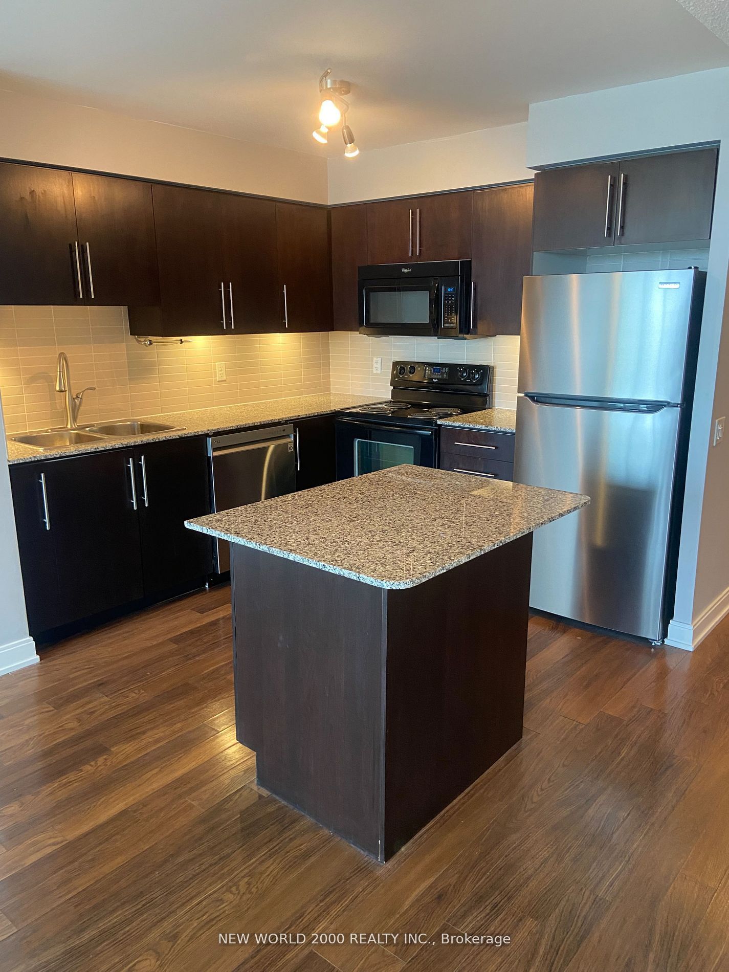 25 Viking Lane 351, Toronto, ON M9B 0A1 photo 4