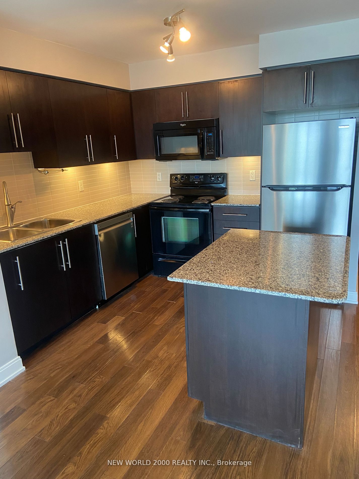25 Viking Lane 351, Toronto, ON M9B 0A1 photo 5