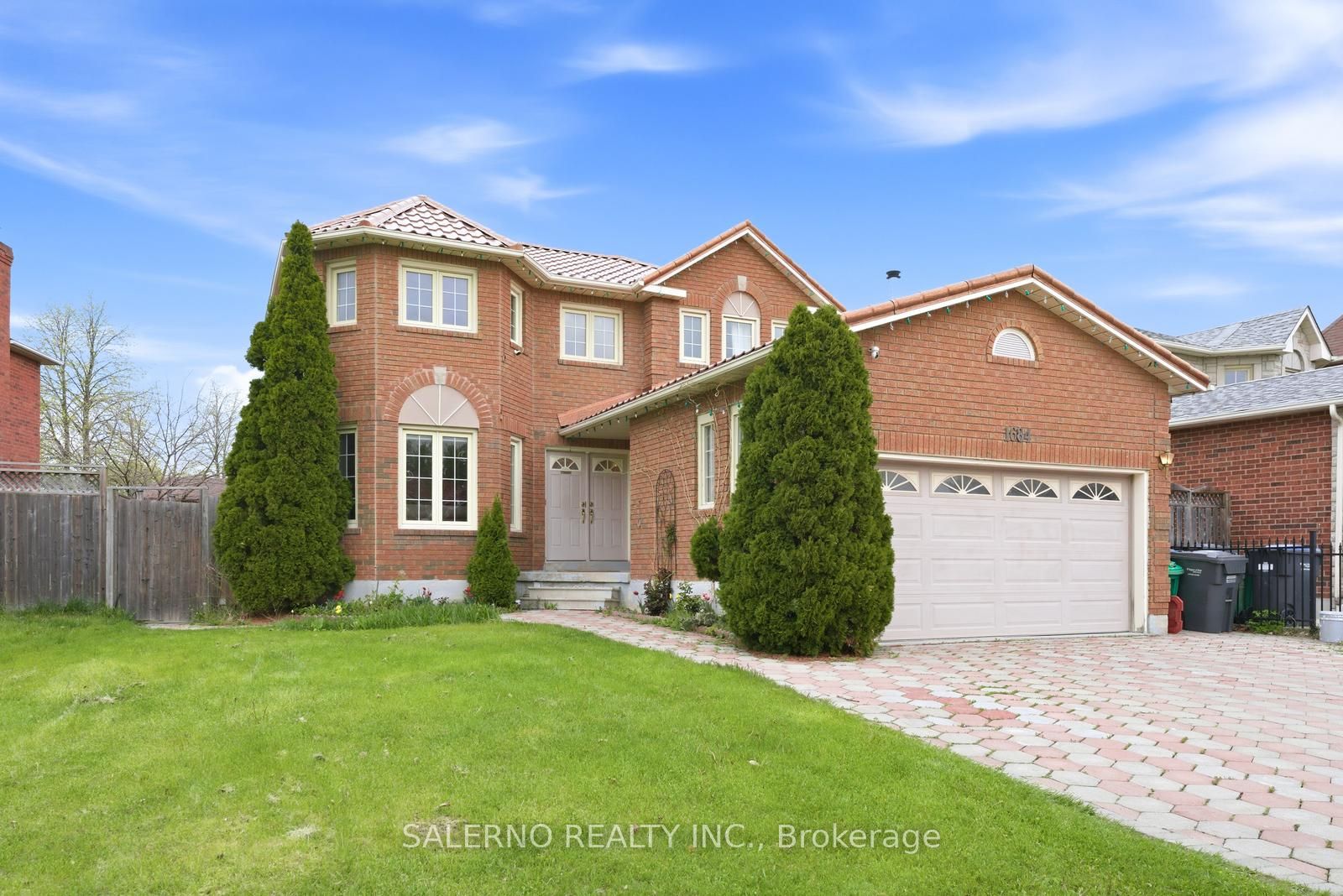1684 Moongate Crescent, Mississauga, ON L5M 4S9 photo 4