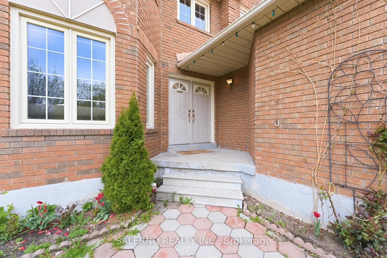 1684 Moongate Crescent, Mississauga, ON L5M 4S9 photo 5