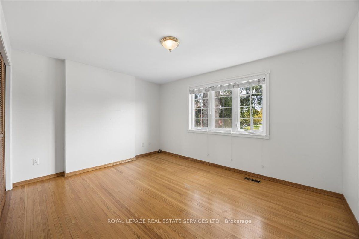 18 Chesterfield Road, Brampton, ON L6W 1K9