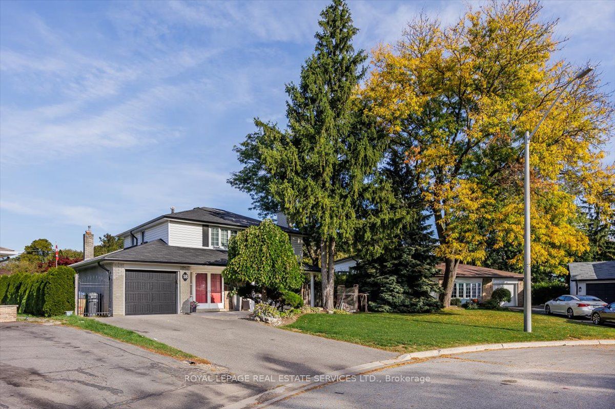 18 Chesterfield Road, Brampton, ON L6W 1K9 photo 3