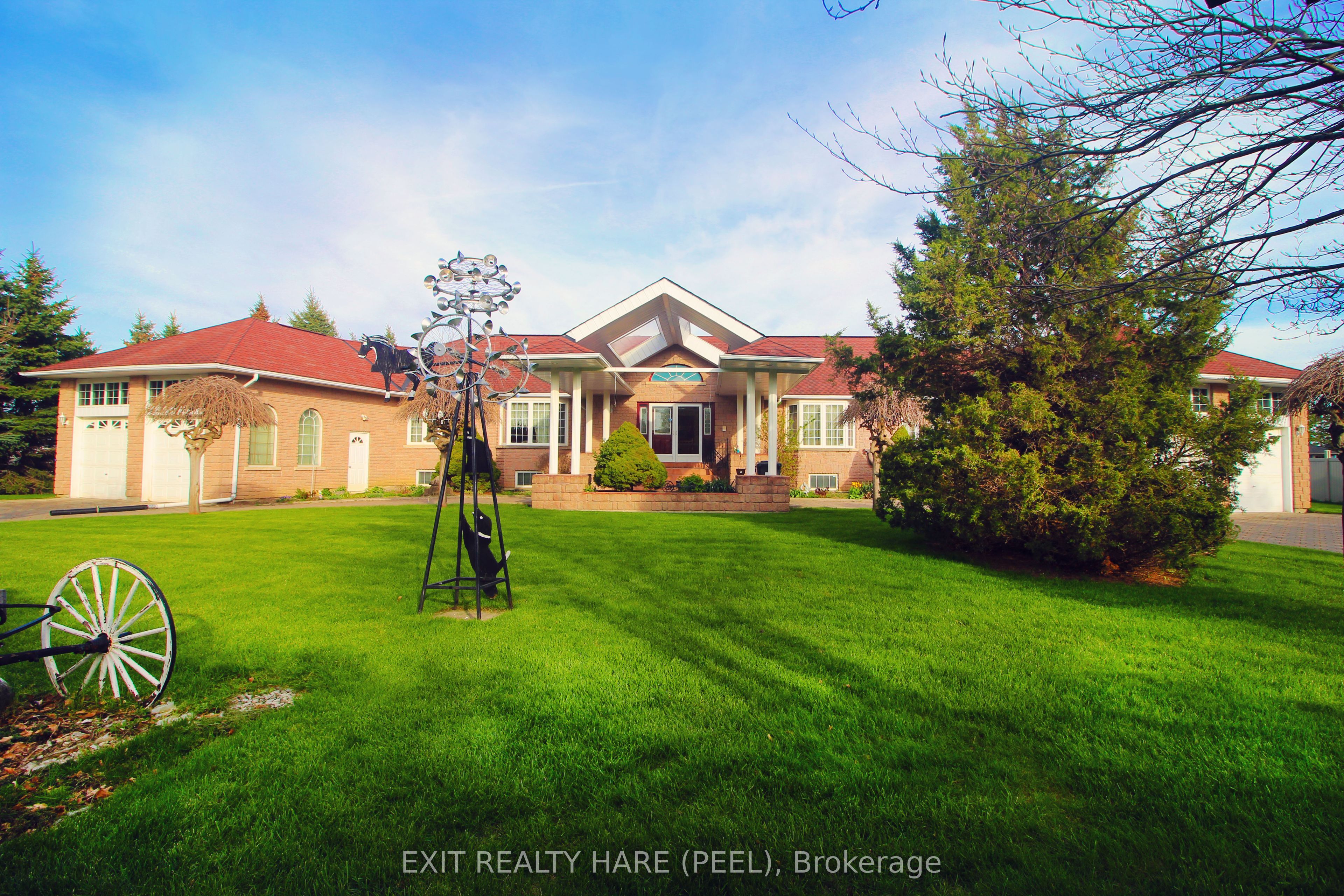 5 Glenbrook Boulevard, Brampton, ON L6P 0N6 photo 2