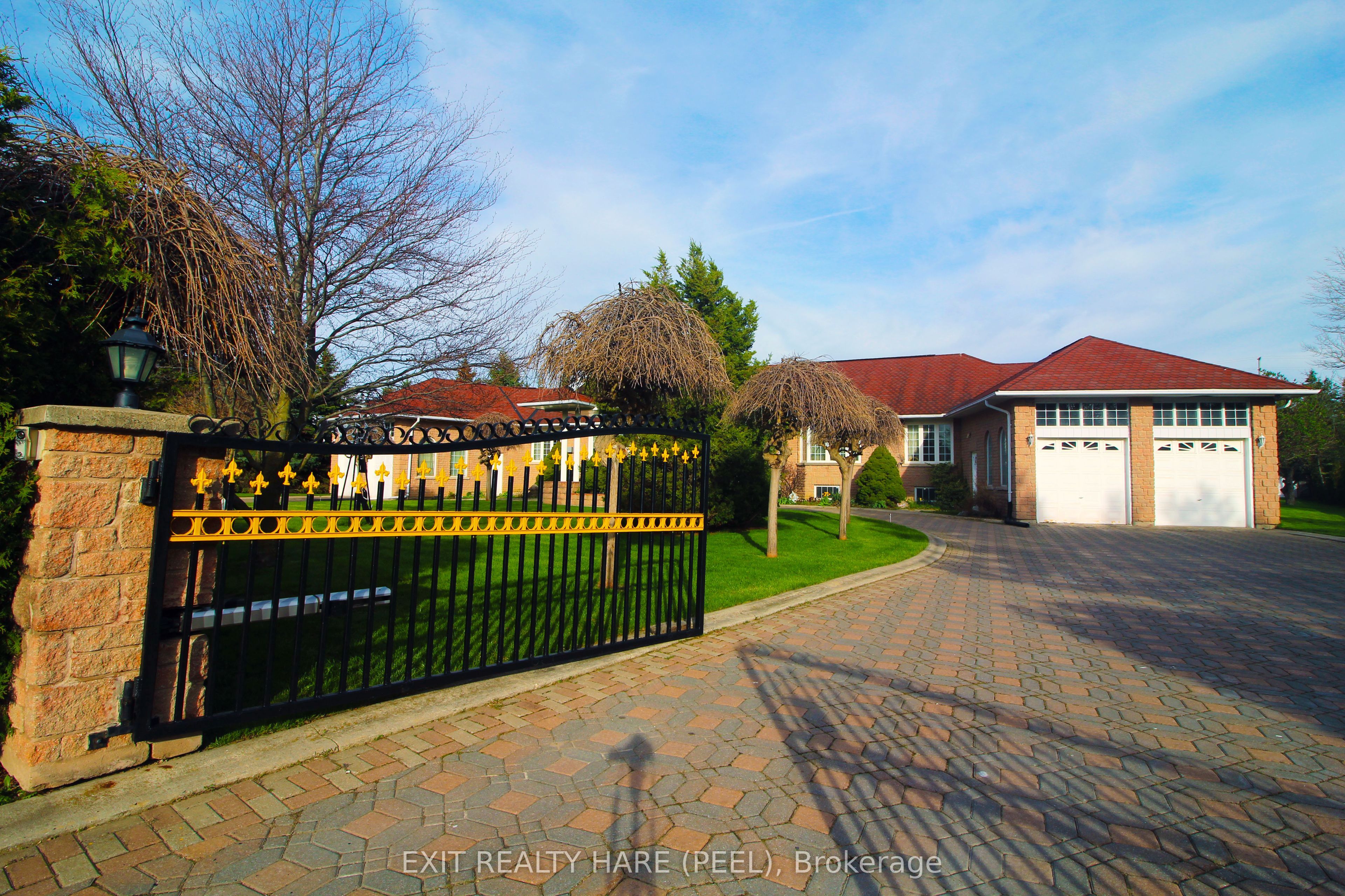 5 Glenbrook Boulevard, Brampton, ON L6P 0N6 photo 5