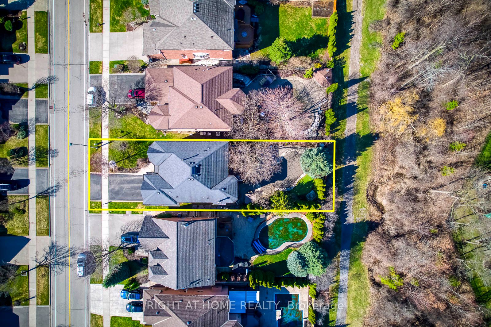 1403 BAYSHIRE Drive, Oakville, ON L6H 6E8 photo 3