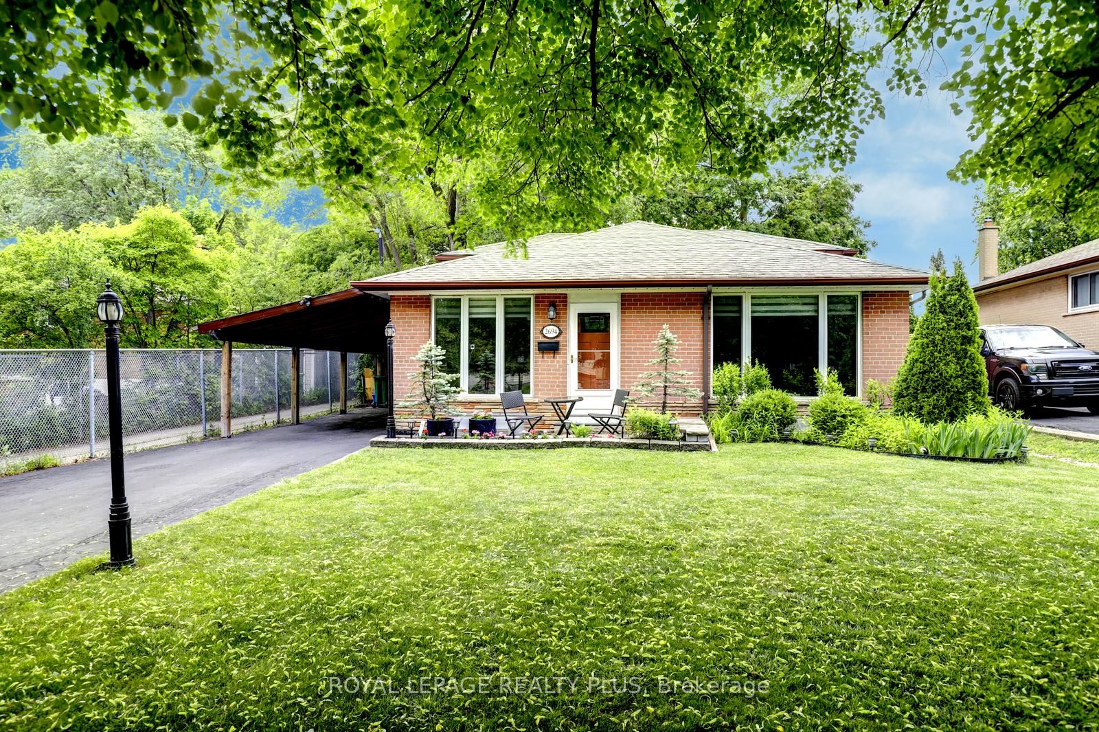 2694 Truscott Drive, Mississauga, ON L5J 2B7 photo 5