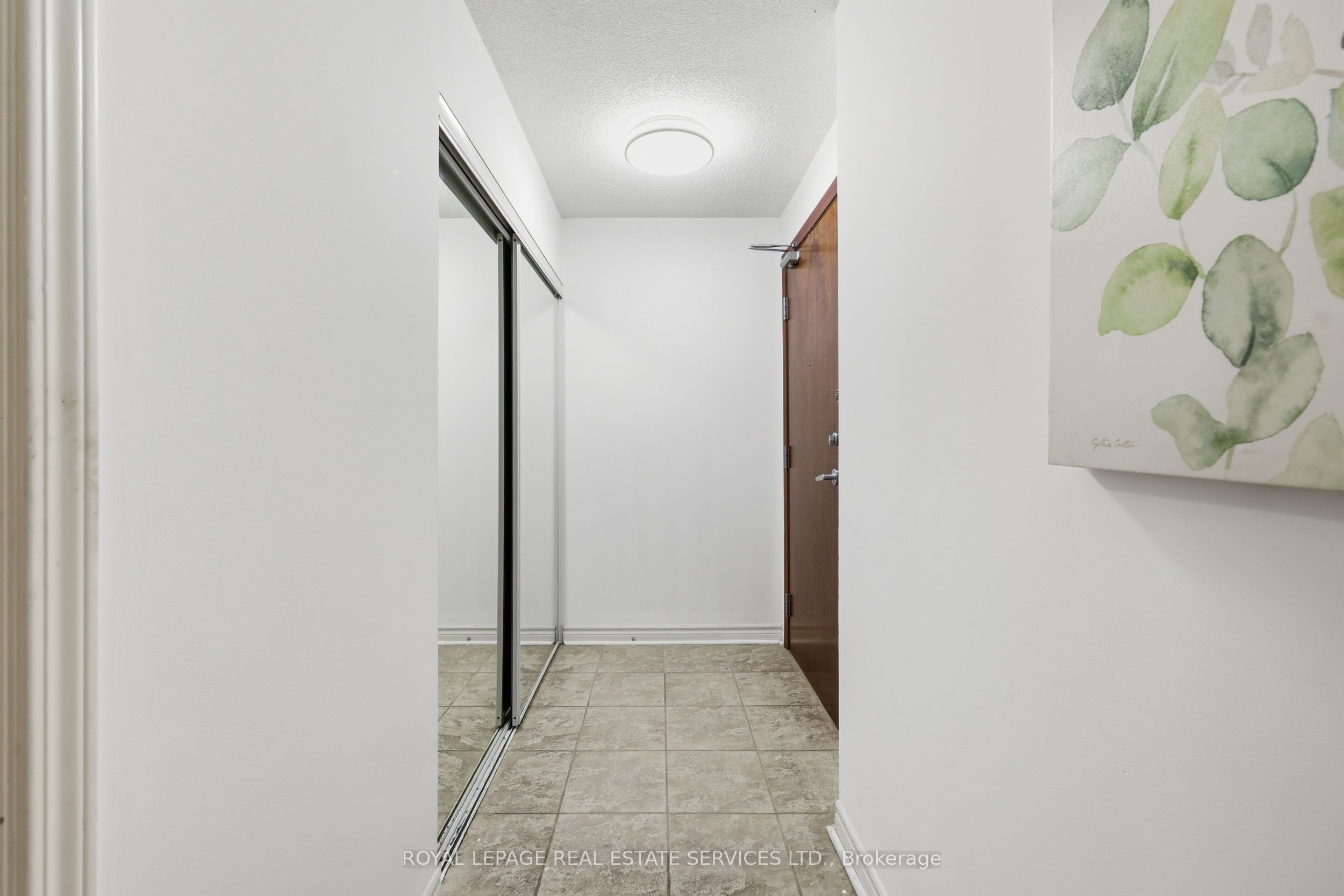 4090 Living Arts Drive 808, Mississauga, ON L5B 4M8 photo 3