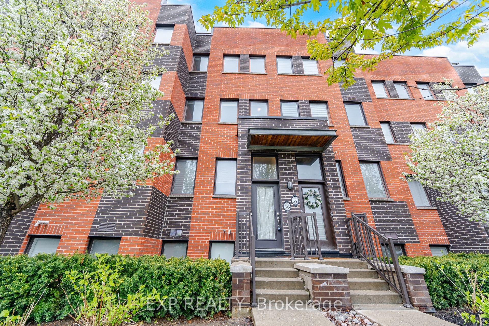 60 Winston Park Boulevard 66, Toronto, ON M3K 0A4 photo 2