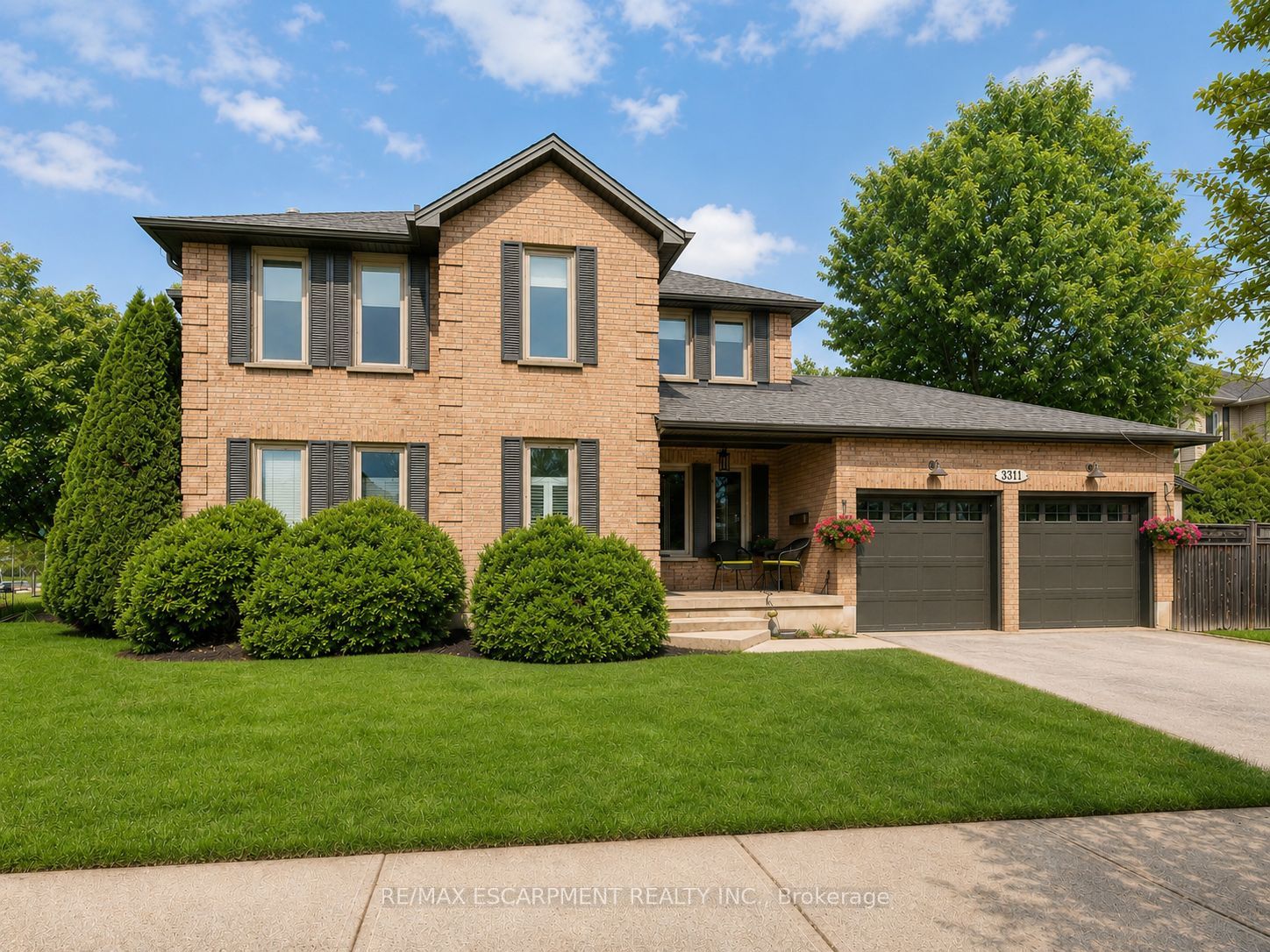 3311 SPRINGVALE Court, Burlington, ON L7M 3Y6