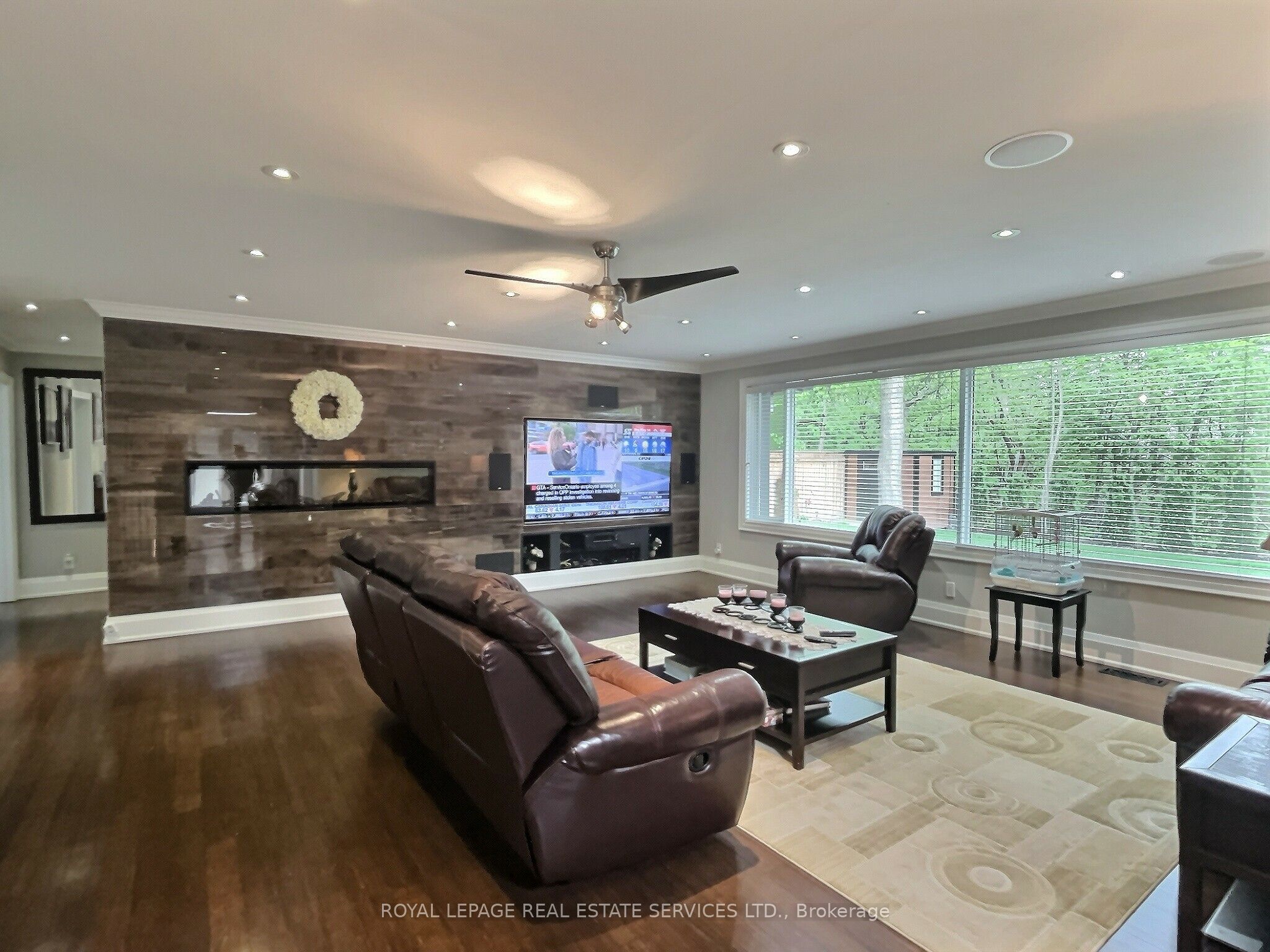 45 Greenbrook Drive, Toronto, ON M6M 2J8 photo 4