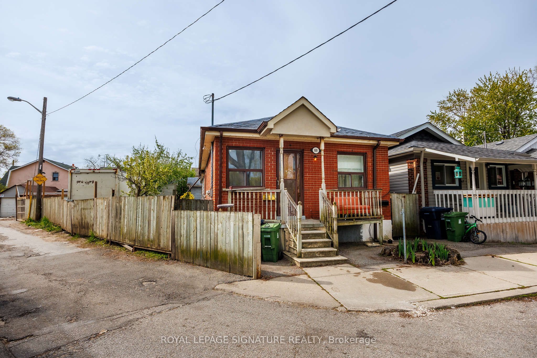 69 Nickle Street, Toronto, ON M6M 2H7 photo 3