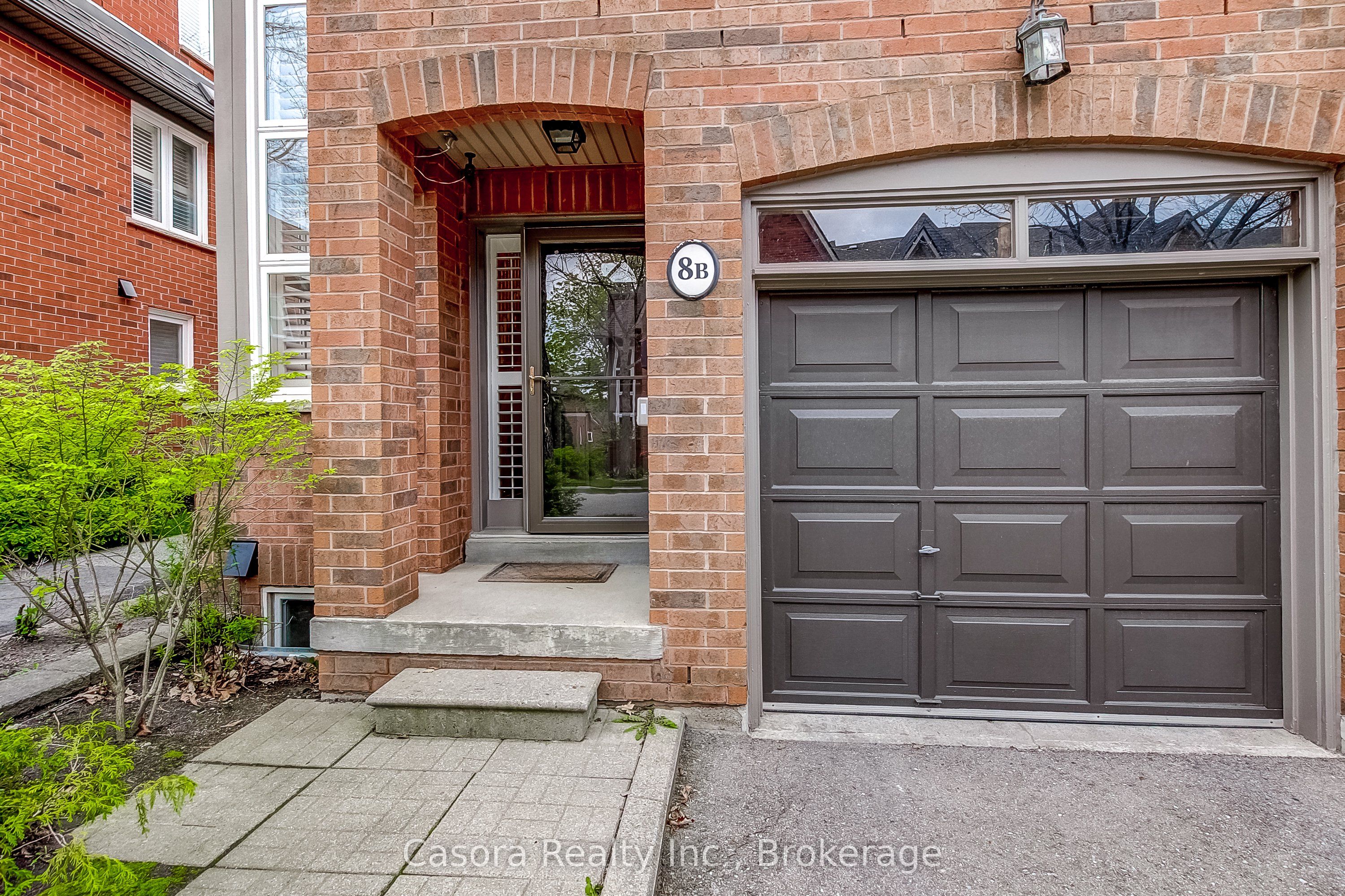 1084 Queen Street W 8B, Mississauga, ON L5H 4K4 photo 4