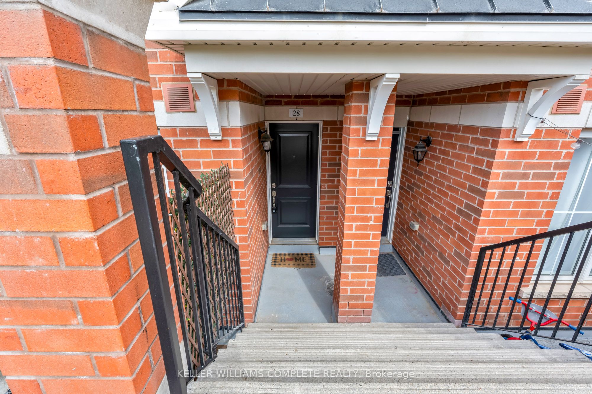 2468 POST Road 28, Oakville, ON L6H 0J2 photo 2