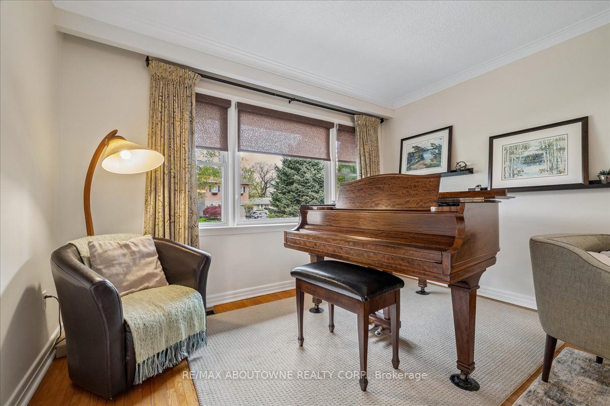 316 River Side Drive, Oakville, ON L6K 3N4 photo 4
