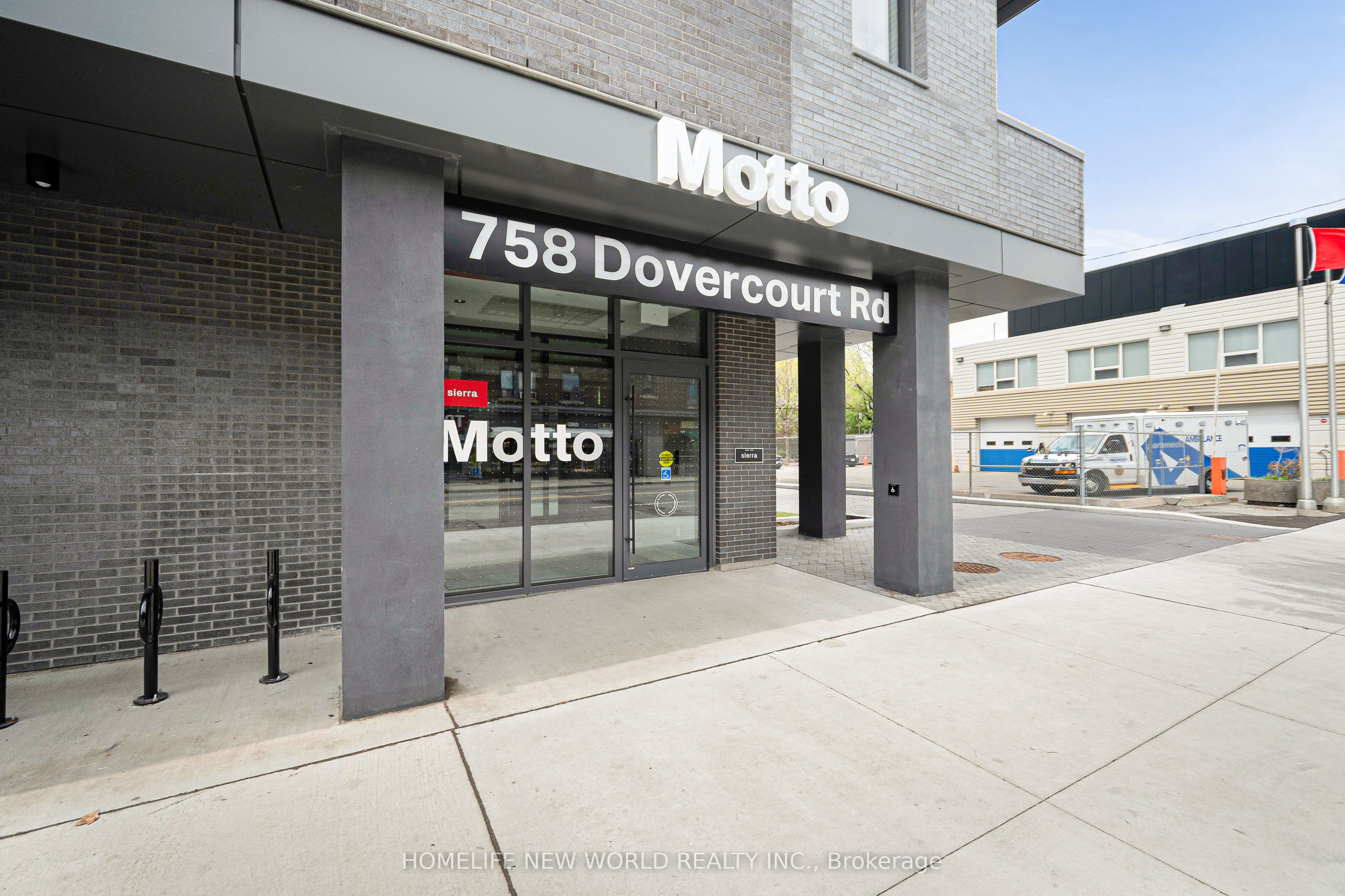758 Dovercourt Road 807, Toronto, ON M6H 0G7 photo 3