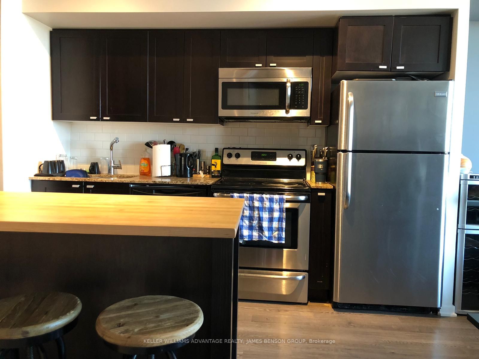 105 The Queensway Avenue 1604, Toronto, ON M6S 5B5 photo 3