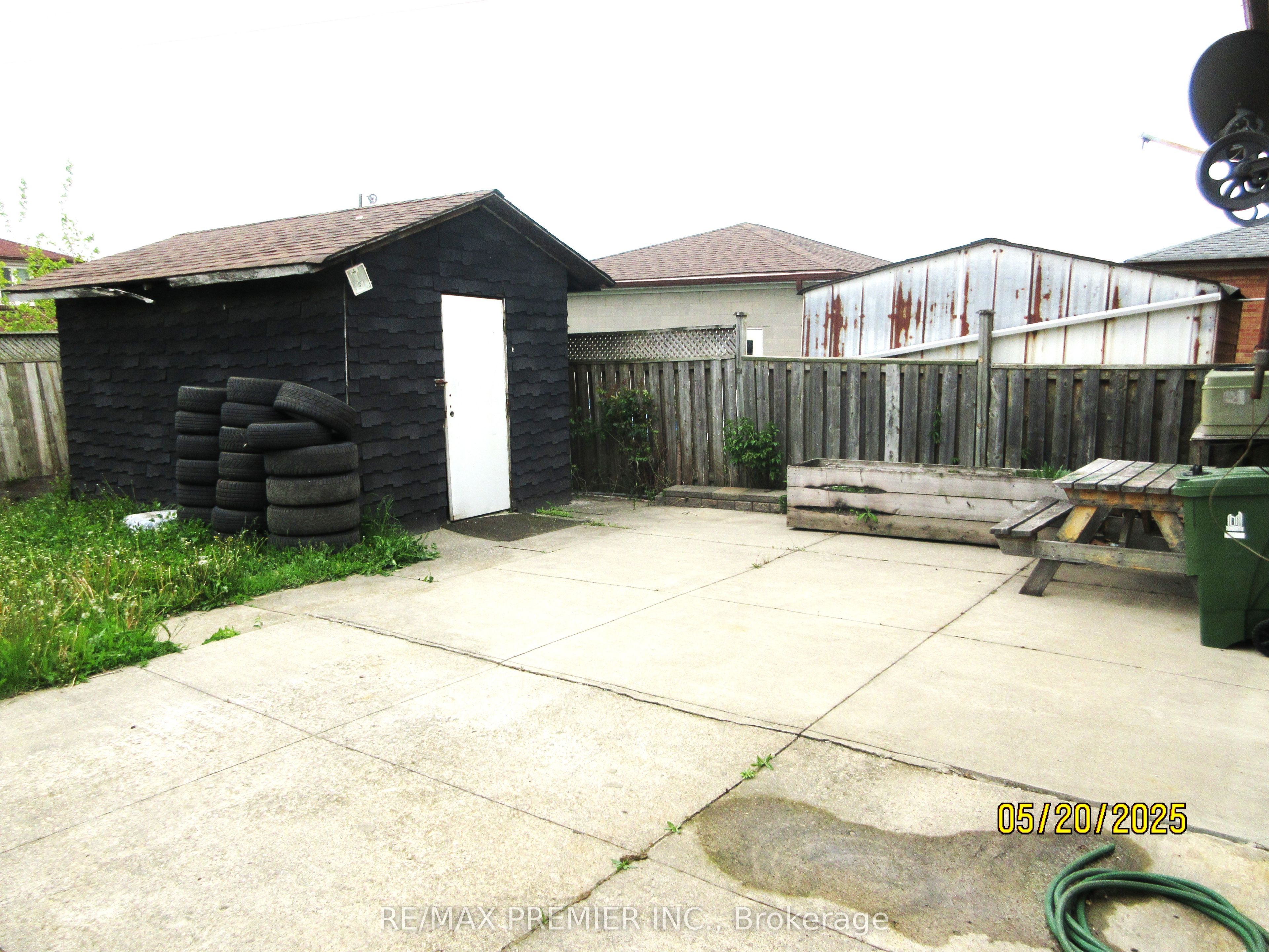 100 Snowood Court, Toronto, ON M3N 1E8 photo 4