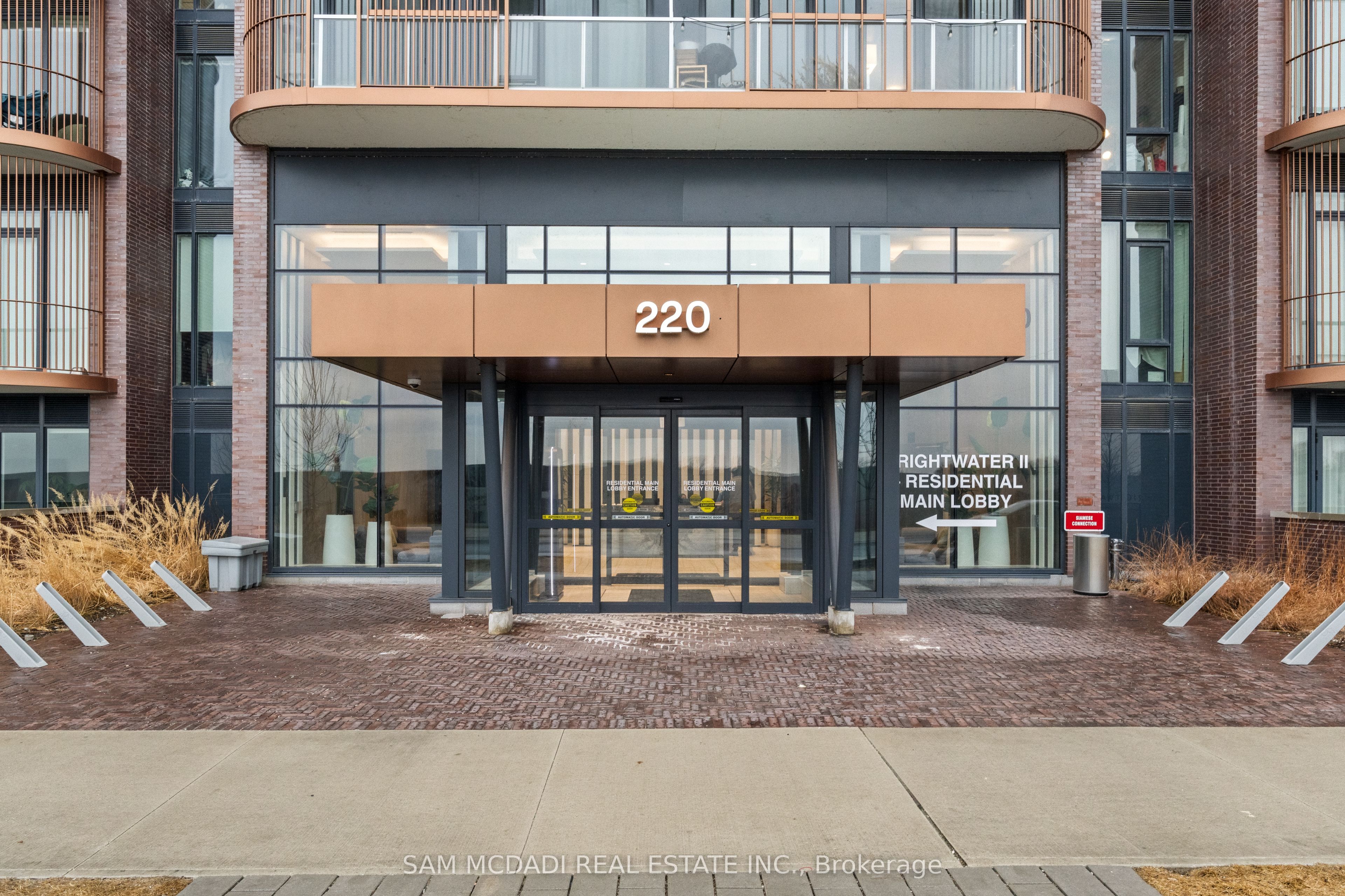 220 Missinnihe Way 912, Mississauga, ON L5H 0A9 photo 2