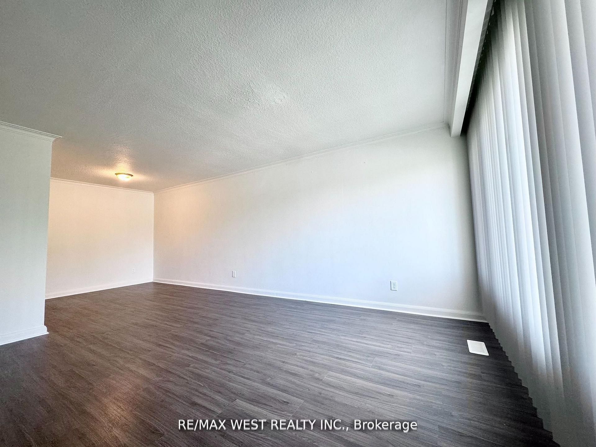 25 Bimini Crescent, Toronto, ON M3N 1S1 photo 5