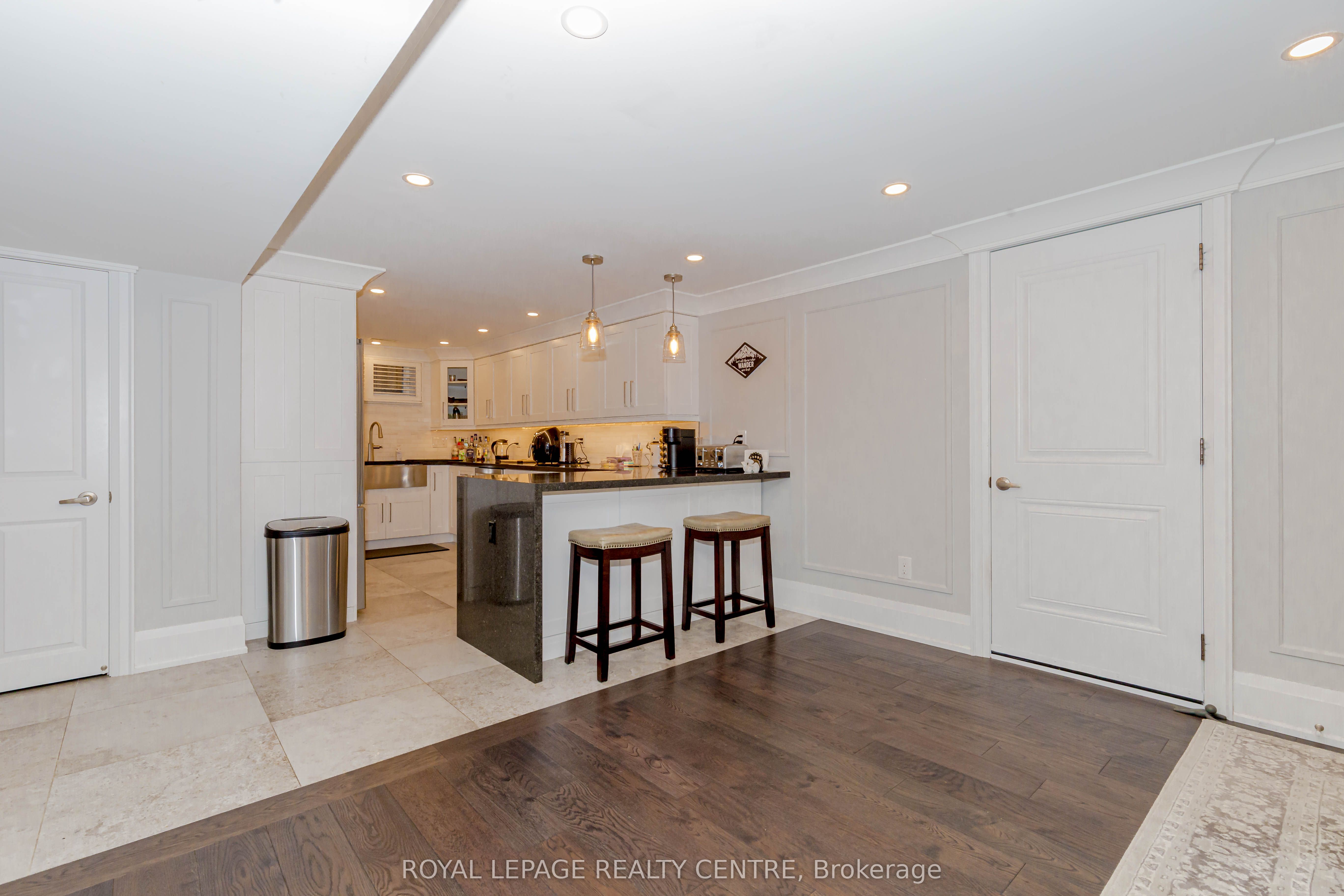 326 Slade Crescent Lower, Oakville, ON L6K 3R4 photo 3