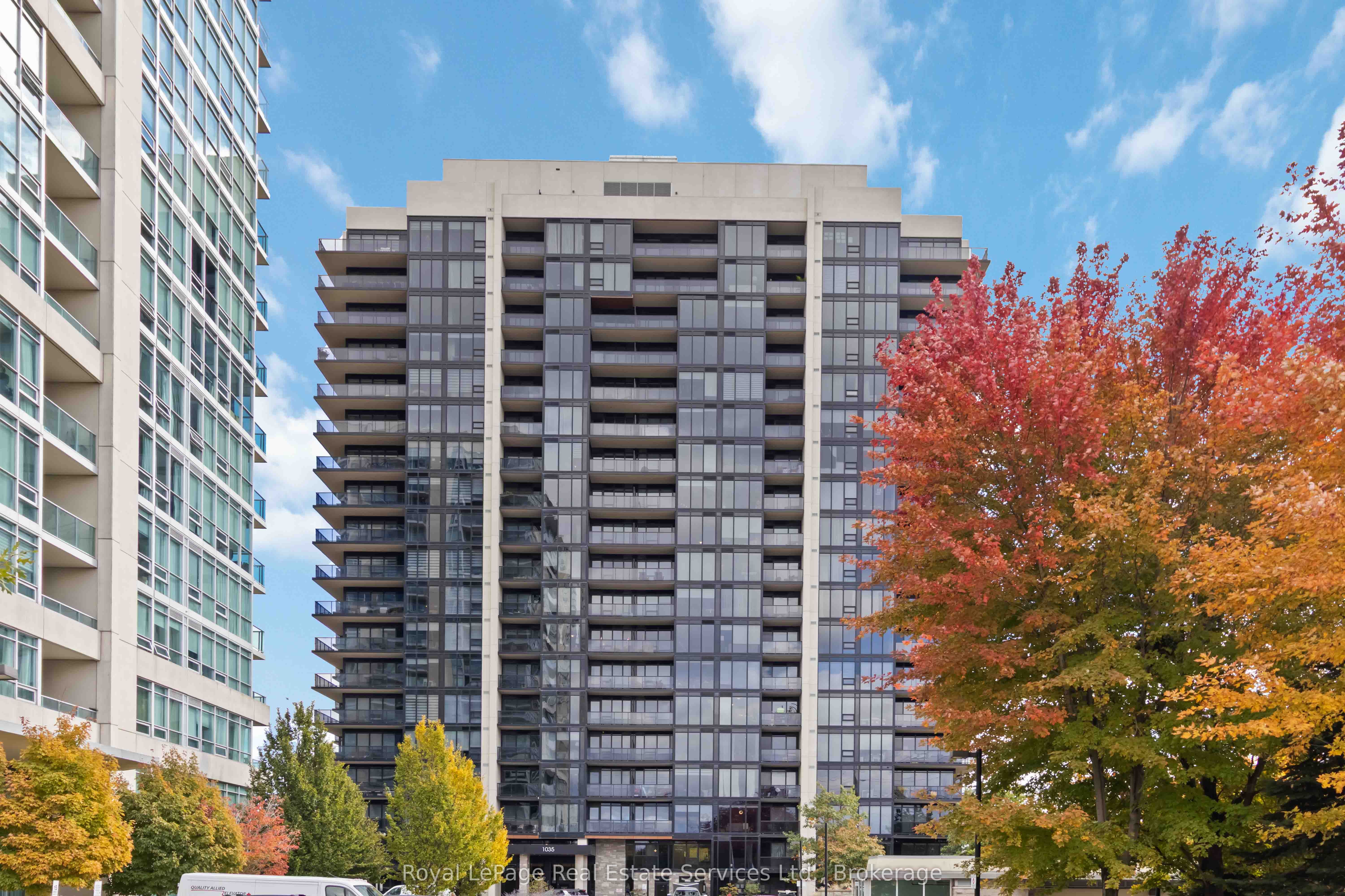 1035 Southdown Road 601, Mississauga, ON L5J 0A2