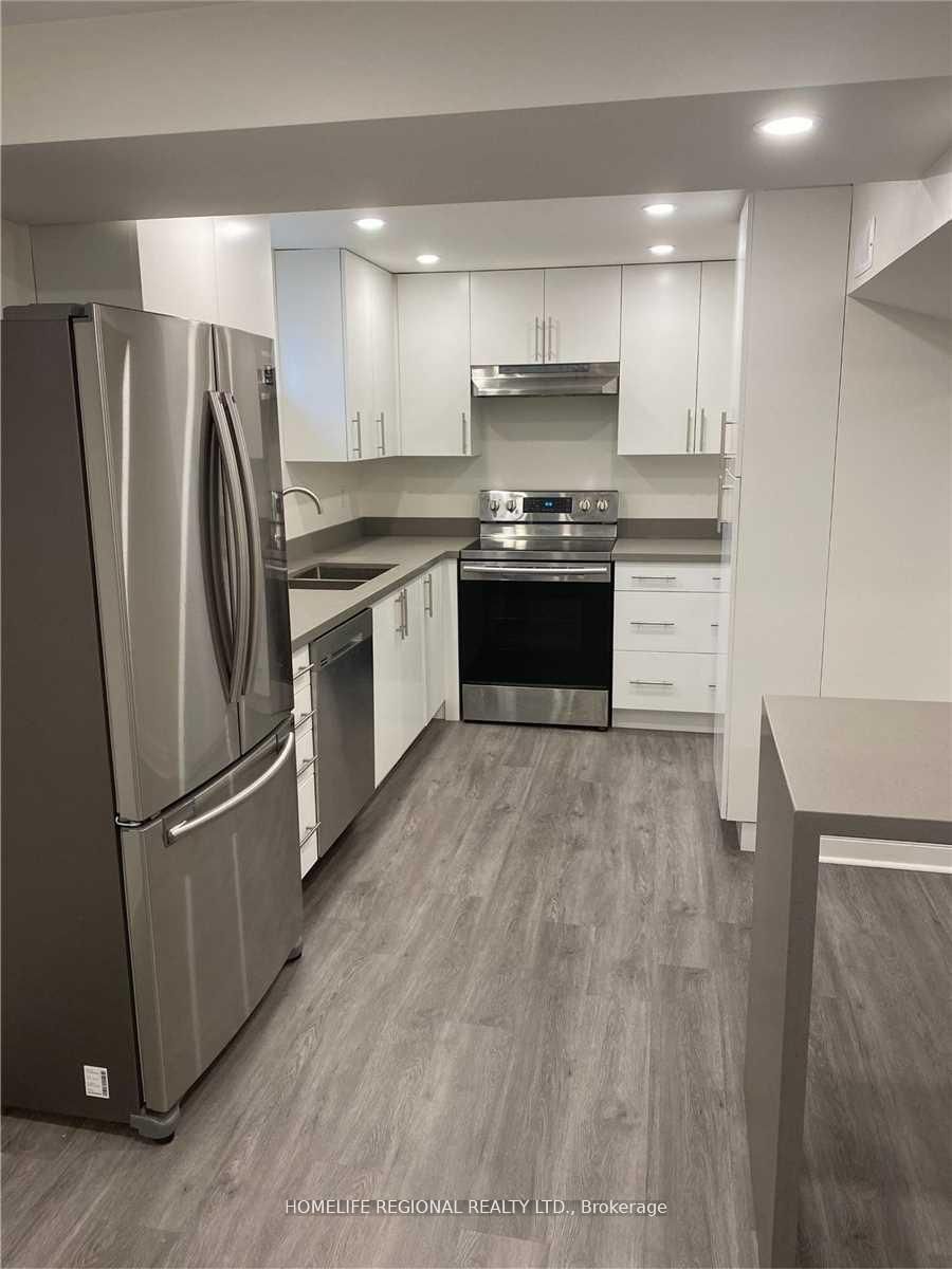 46 Tewsley Place Lower Level, Toronto, ON M9P 1N7 photo 3
