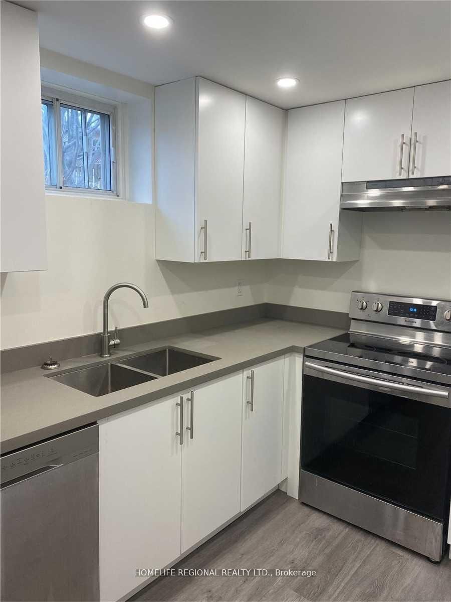 46 Tewsley Place Lower Level, Toronto, ON M9P 1N7 photo 4