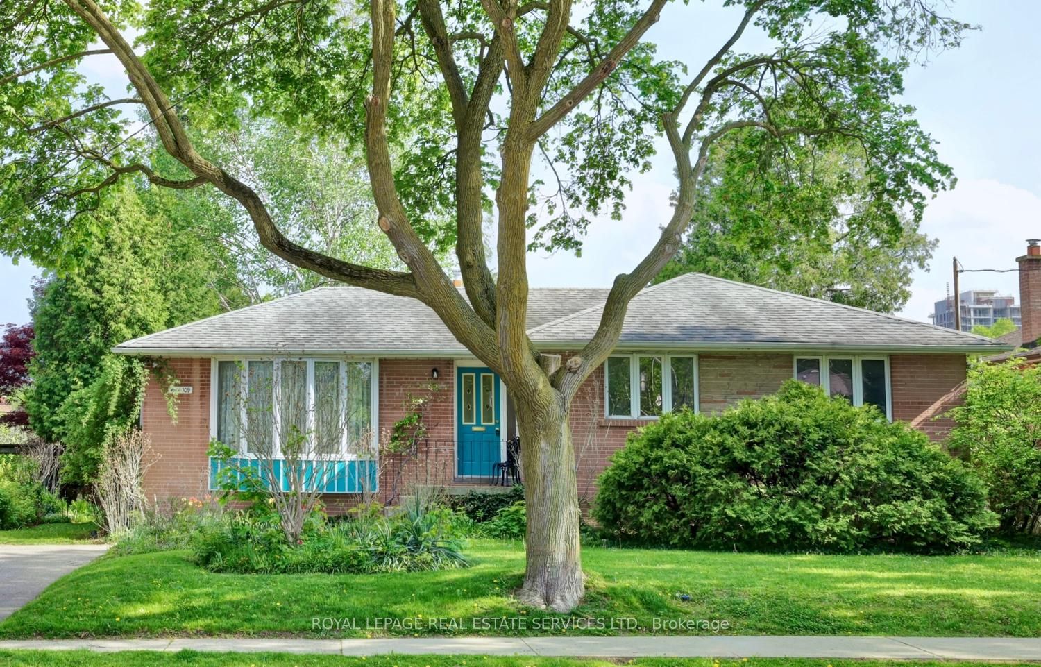 109 Chapman Road, Toronto, ON M9P 1E9