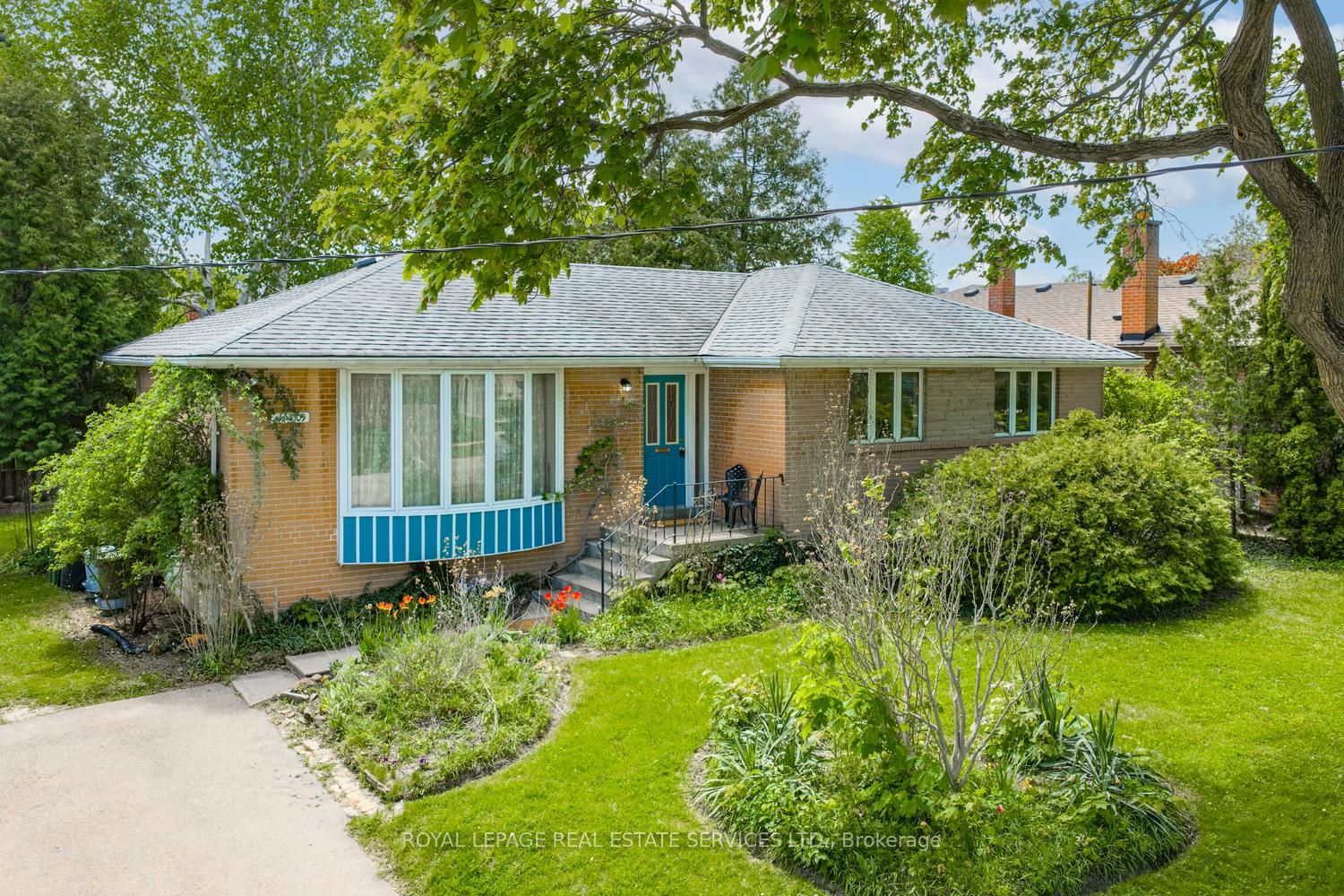 109 Chapman Road, Toronto, ON M9P 1E9 photo 2