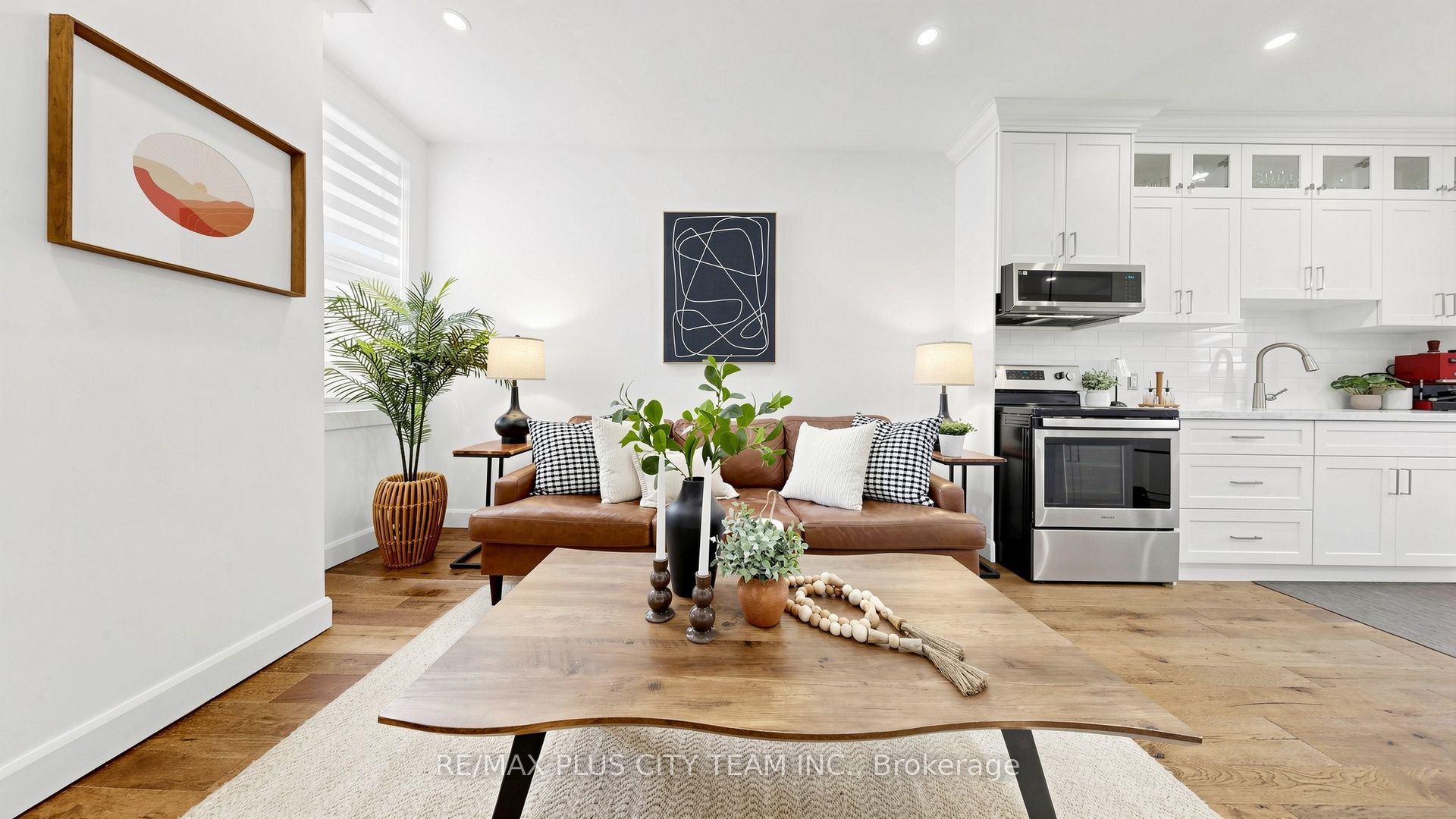 320 Boon Avenue, Toronto, ON M6E 4A5 photo 4