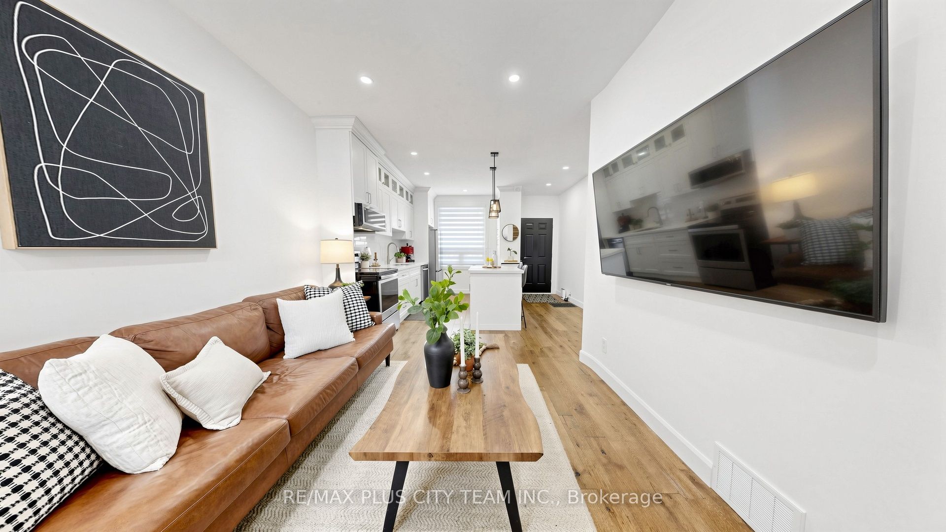 320 Boon Avenue, Toronto, ON M6E 4A5 photo 5