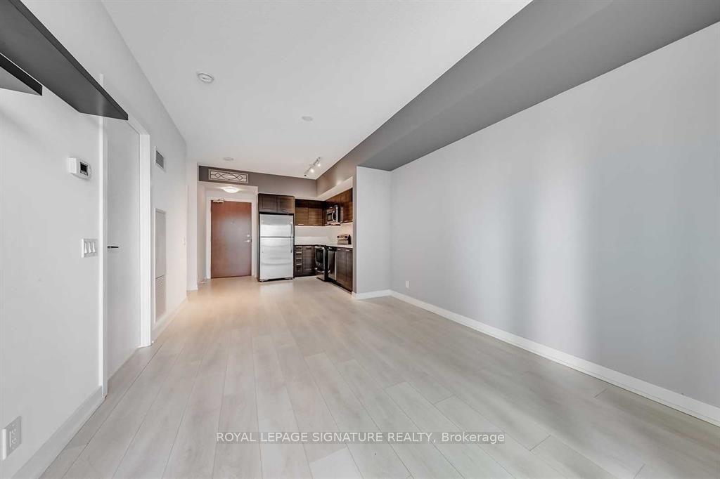 2200 Lakeshore Boulevard 1003, Toronto, ON M8V 1A4 photo 5