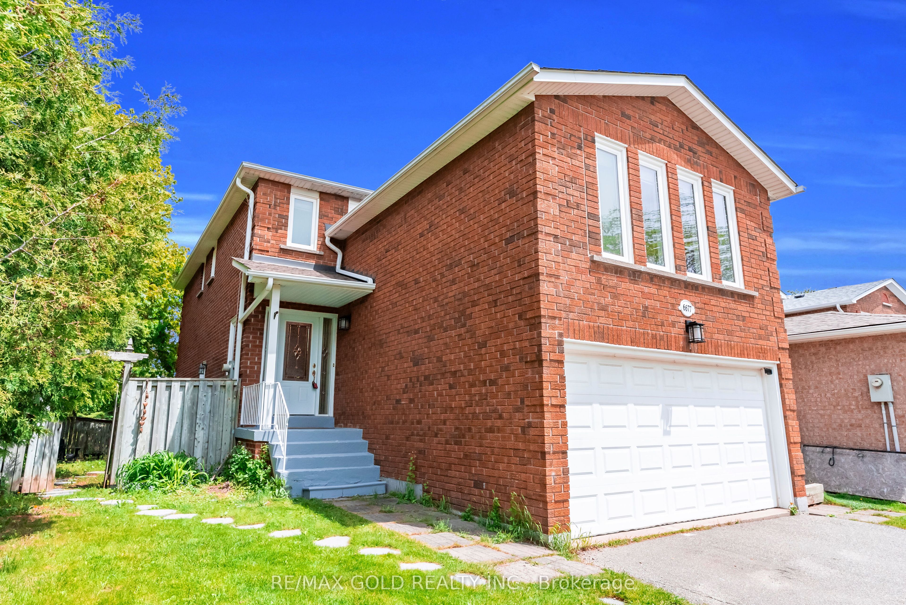 6677 Ganymede Road, Mississauga, ON L5N 4V3 photo 2