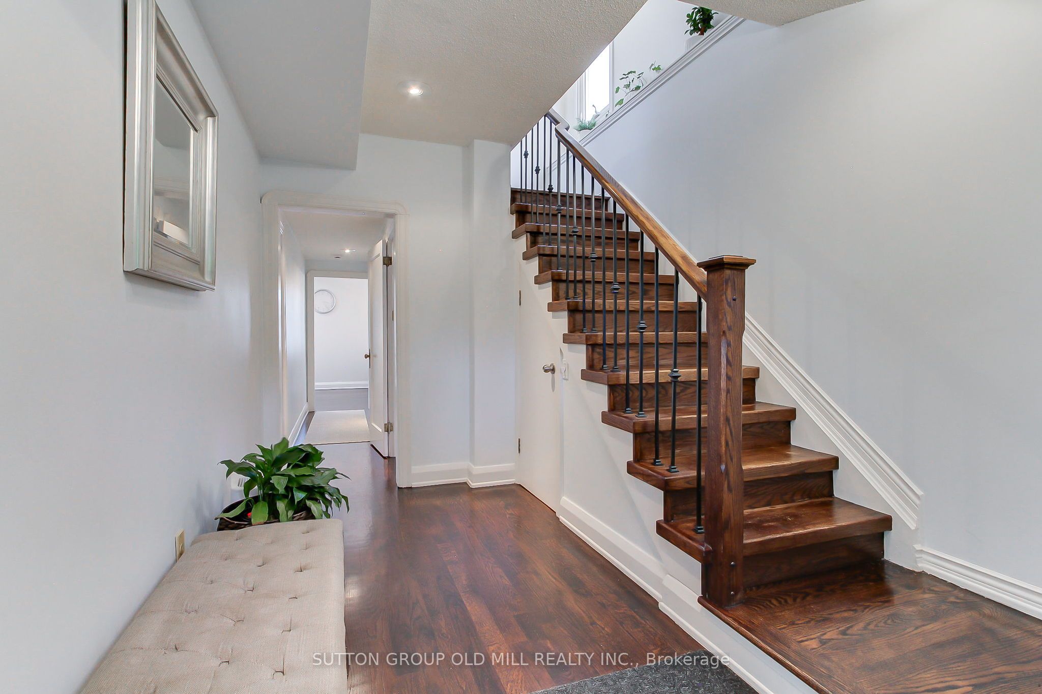 8 Lockheed Boulevard, Toronto, ON M9P 2H6 photo 4