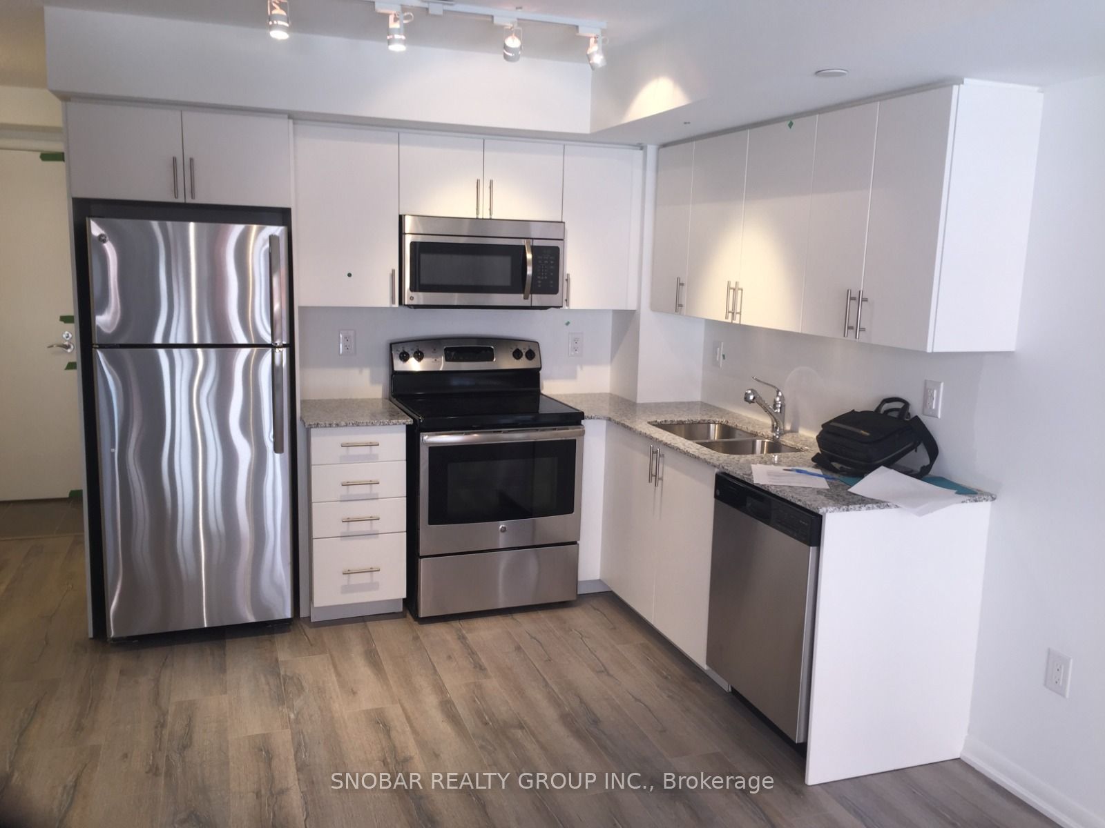 830 Lawrence Avenue 423, Toronto, ON M6A 1C3
