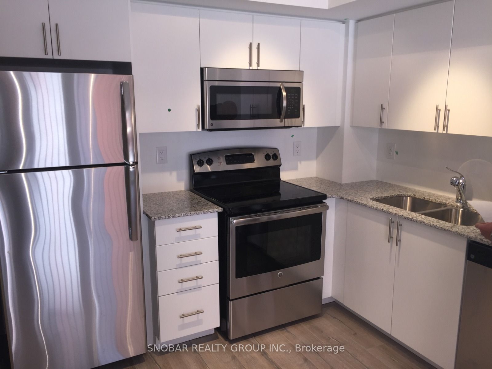 830 Lawrence Avenue 423, Toronto, ON M6A 1C3 photo 5