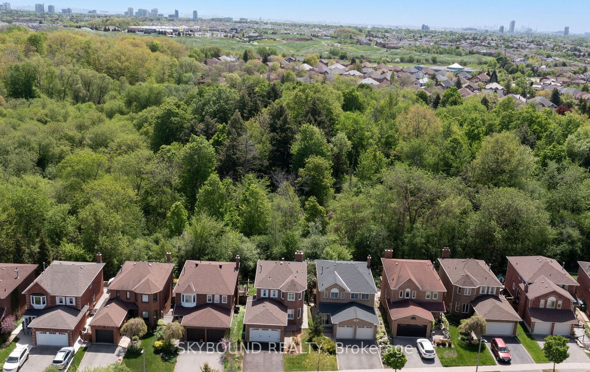 21 Pinellas Drive, Brampton, ON L6Z 3C1