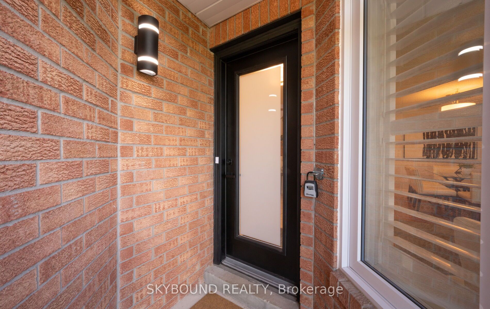 21 Pinellas Drive, Brampton, ON L6Z 3C1 photo 4