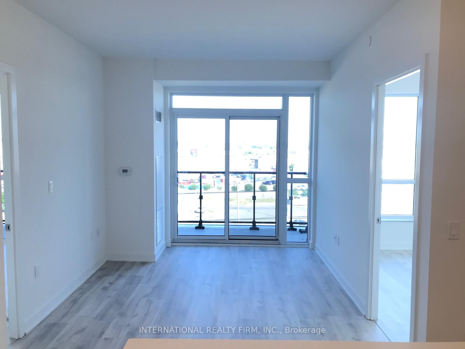 4677 Glen Erin Drive 601, Mississauga, ON L5M 2E3 photo 2
