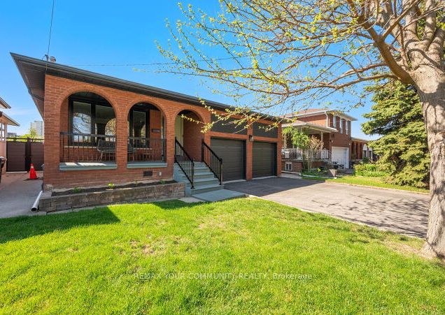 19 Hamer Boulevard, Toronto, ON M9R 4A8 photo 2