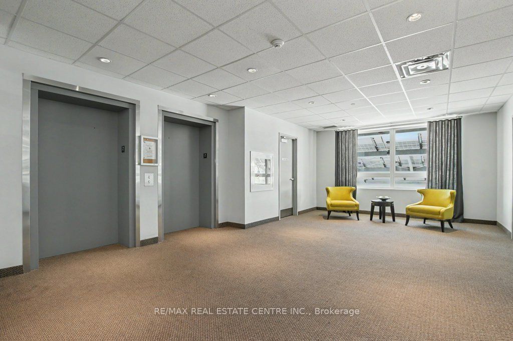 33 Whitmer Street 214, Milton, ON L9T 8P9 photo 4