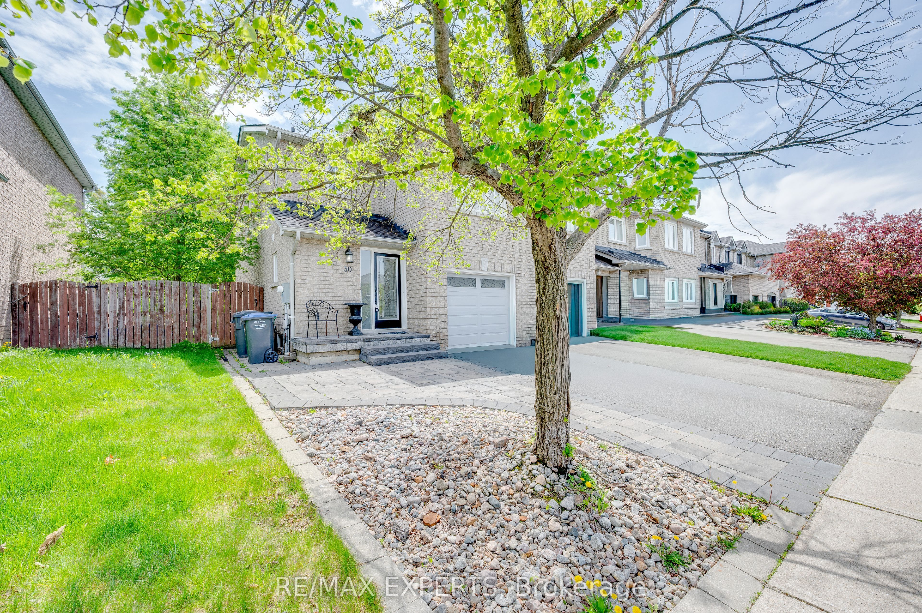30 Rolling Hills Lane, Caledon, ON L7E 1T9 photo 2