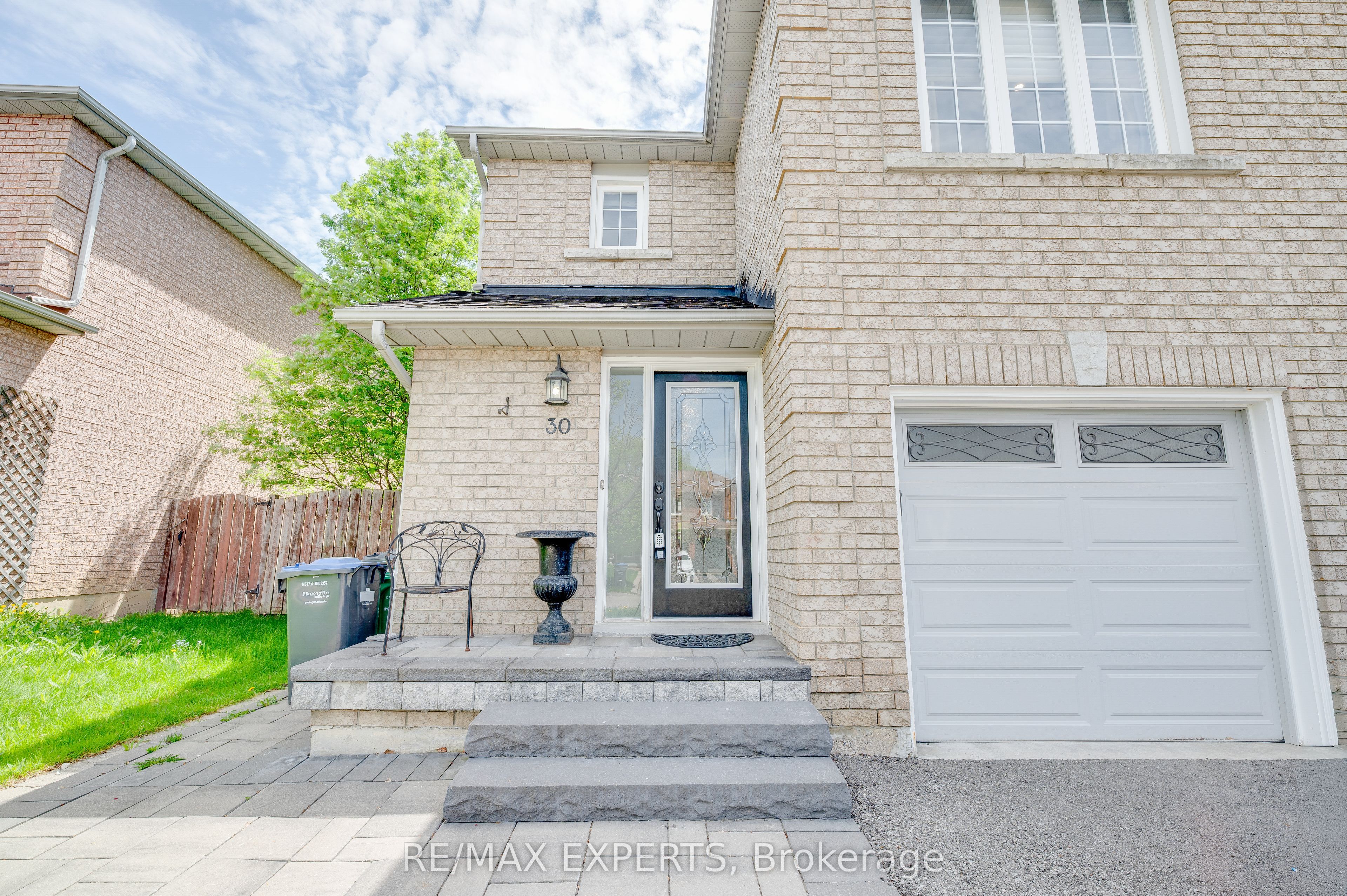 30 Rolling Hills Lane, Caledon, ON L7E 1T9 photo 3
