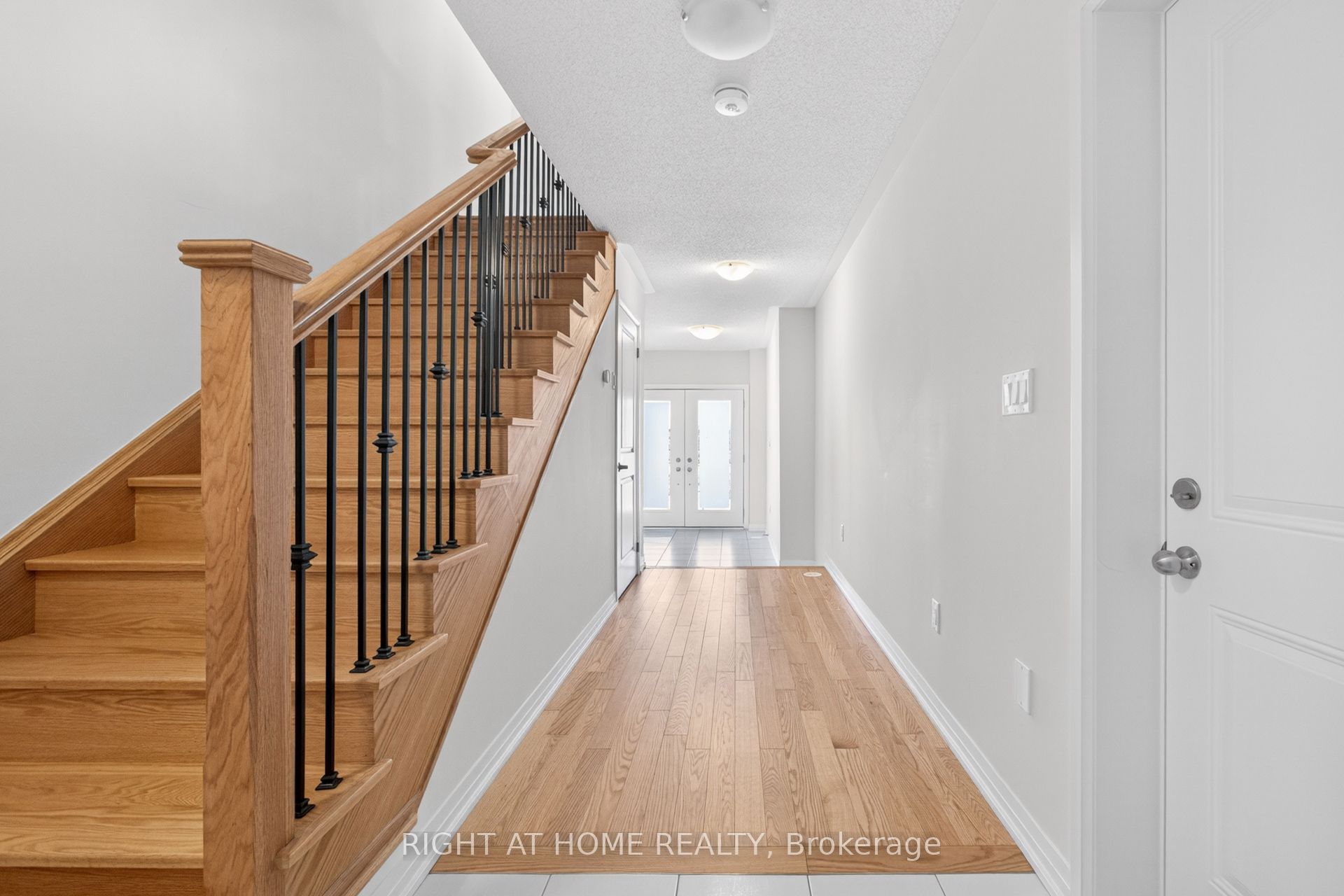24 Monreau Drive, Brampton, ON L7A 5M1 photo 3