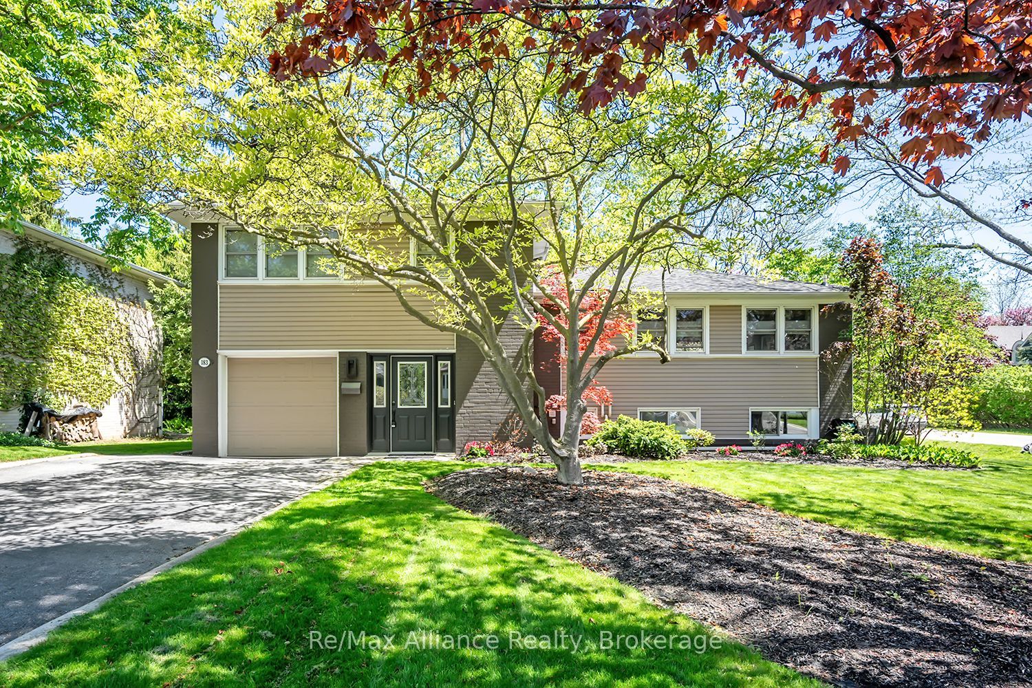 183 Westminster Drive, Oakville, ON L6L 4H8