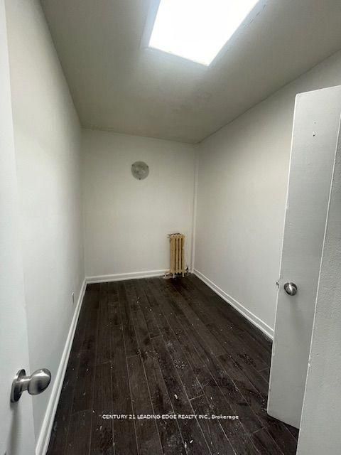 1516 Eglinton Avenue W Apt 2, Toronto, ON M6E 2G8 photo 2