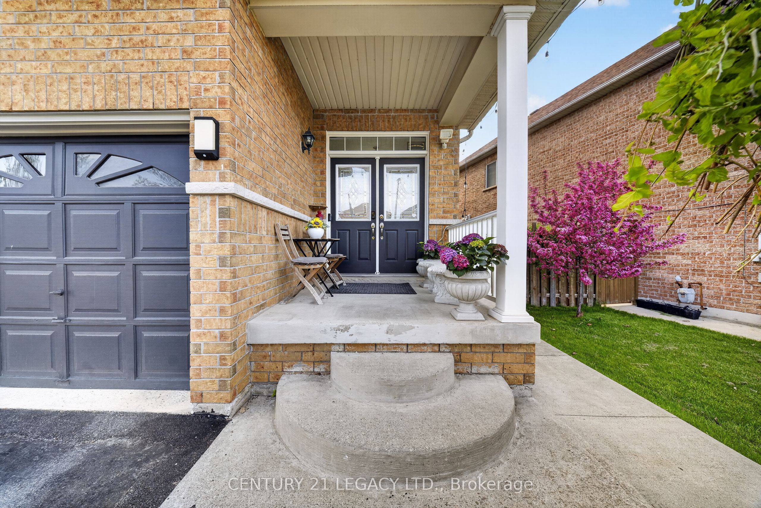 12 Aria Lane, Brampton, ON L6S 6J5 photo 3
