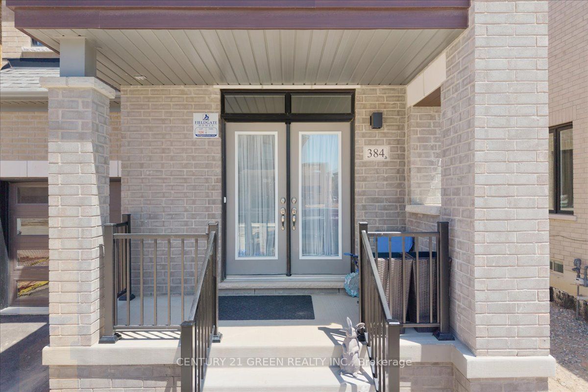 384 Kennedy Circle W, Milton, ON L9T 7E7 photo 2