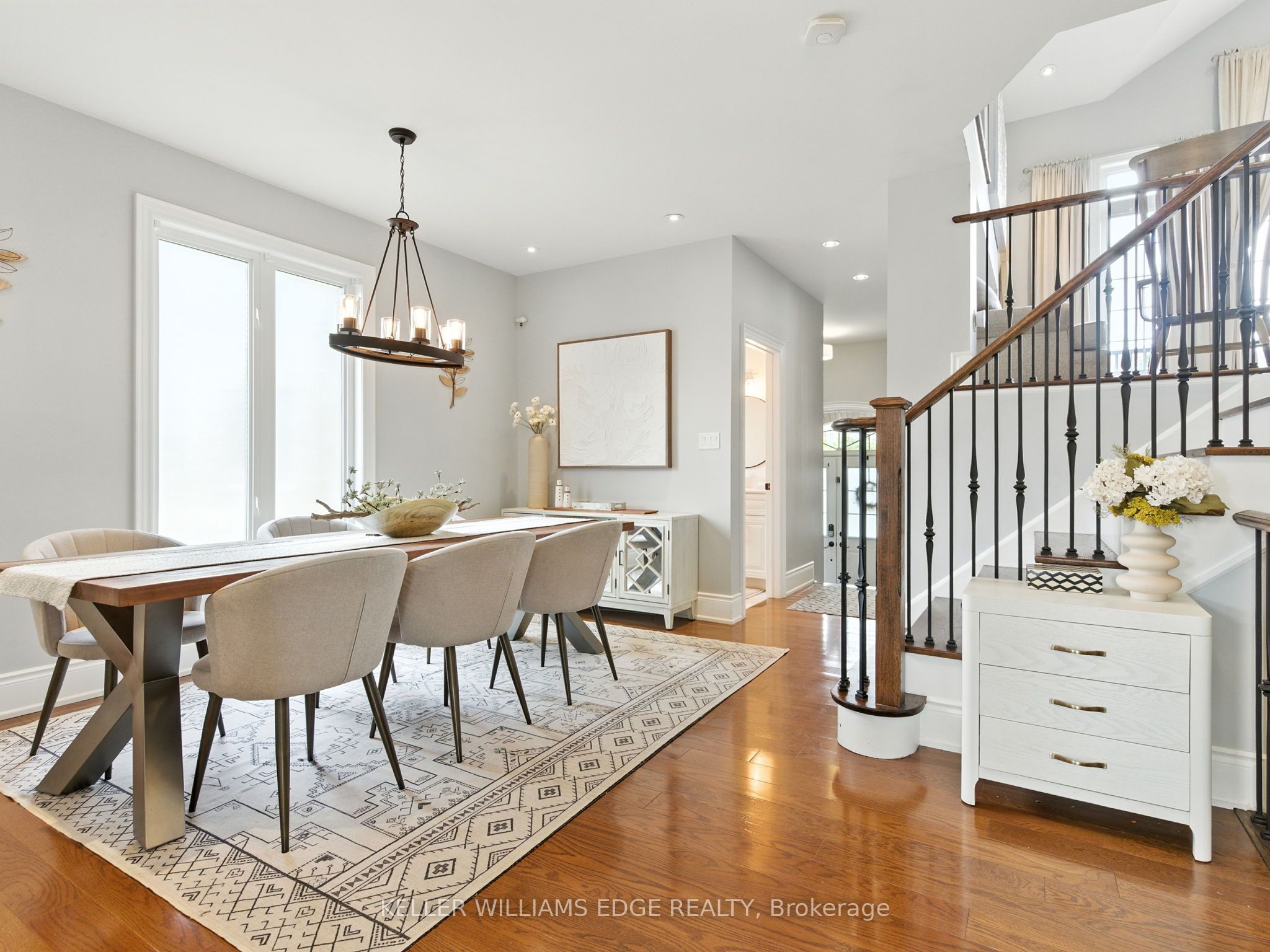 200 Giddings Crescent, Milton, ON L9T 7A7 photo 3